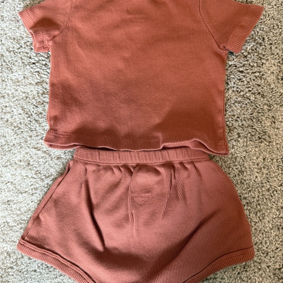 GAP Terracotta Ribbed Baby Set - Picture 4 of 4